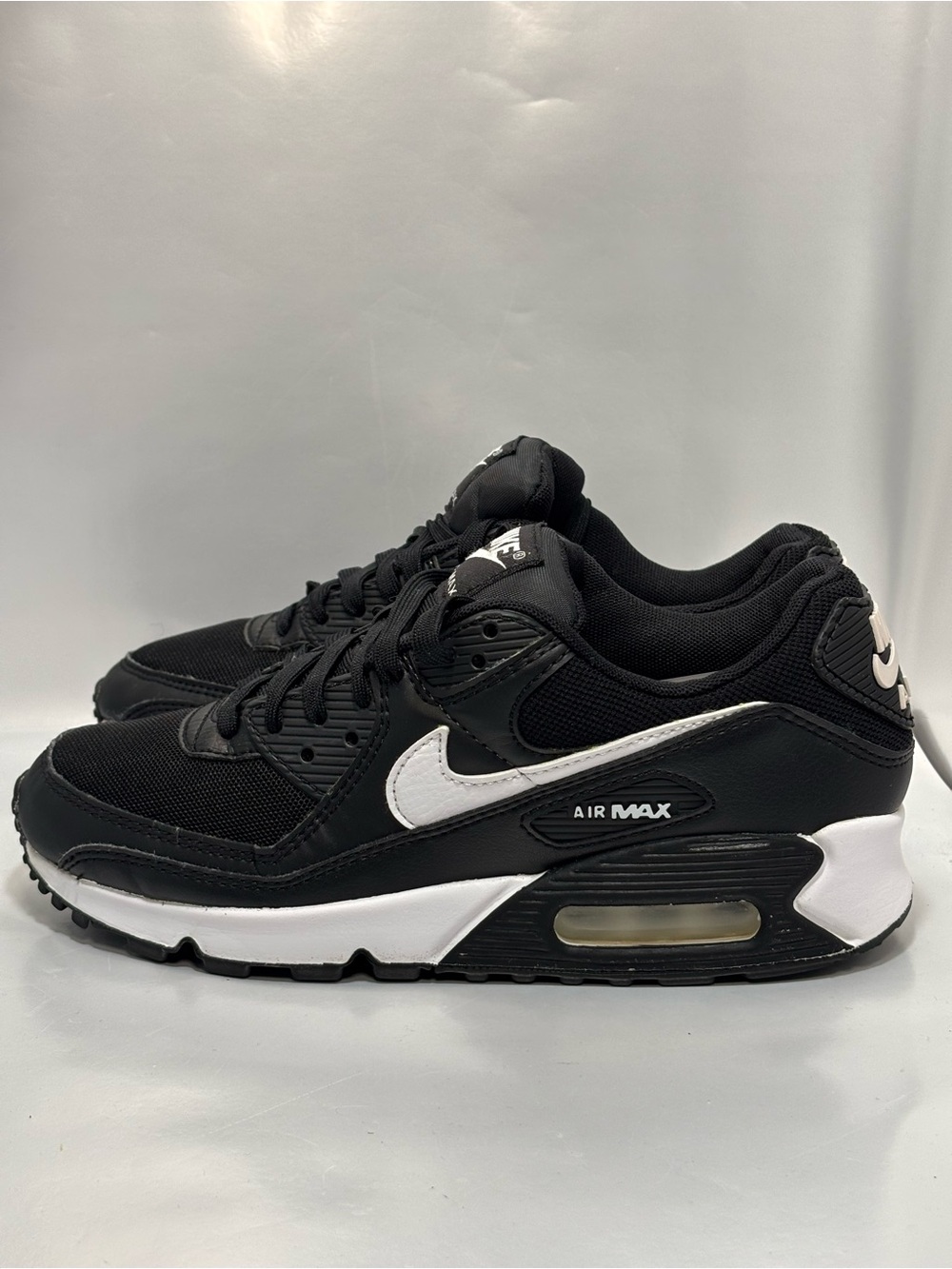 Women's Black & White Air Max Style Sneakers - Picture 10 of 16